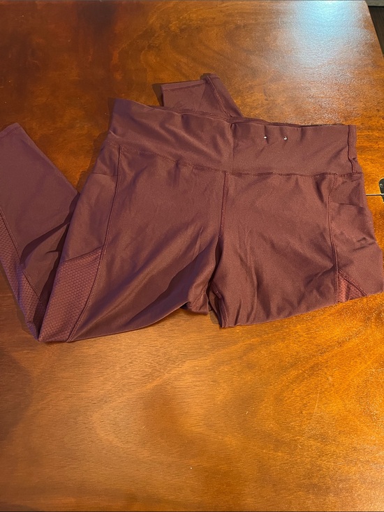 Xersion Pants - Xersion 7/8 Ankle quick-dri Leggings in Burgundy